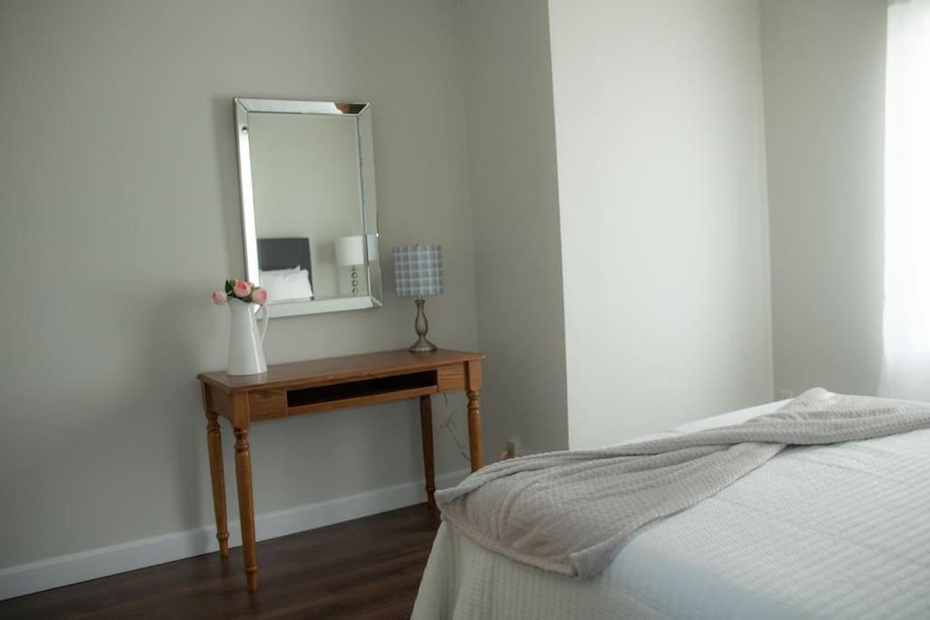 Cozy Getaway Apartment เอเวอเรตต์ ภายนอก รูปภาพ